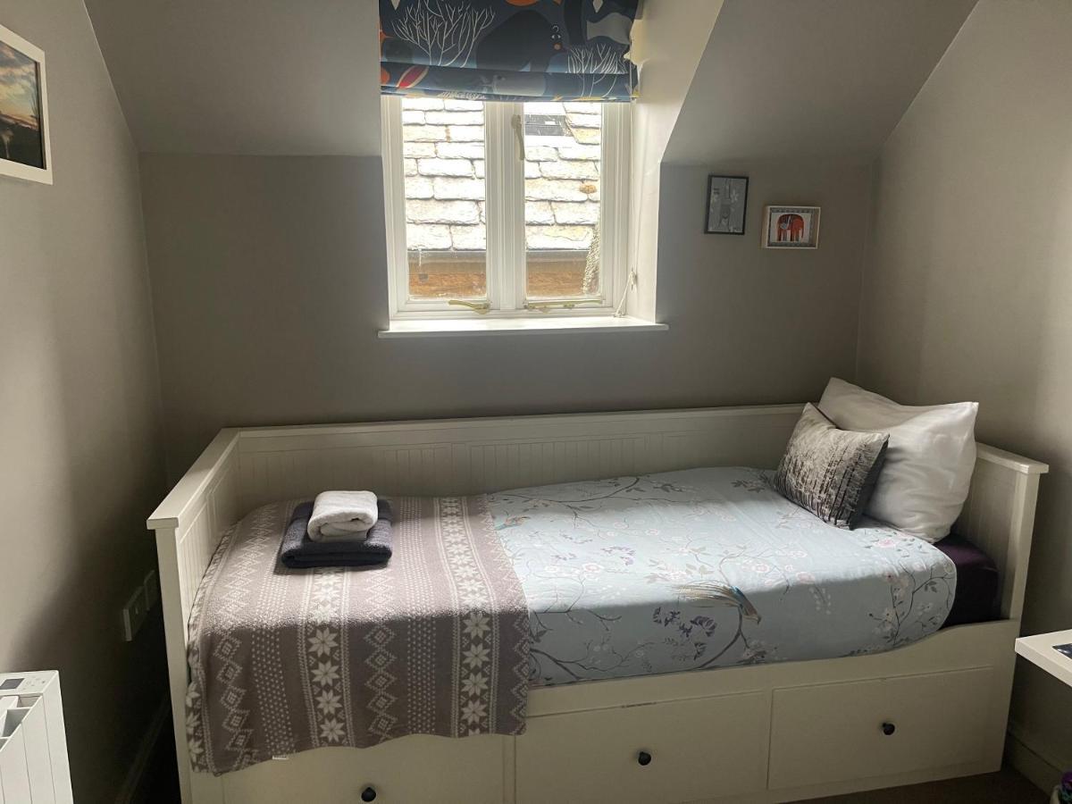 Carp'S Rise Cottage Somerford Keynes エクステリア 写真